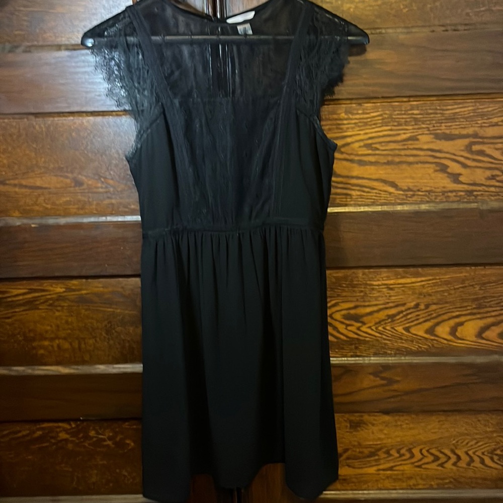 HM size 10 black cocktail dress with lace detail